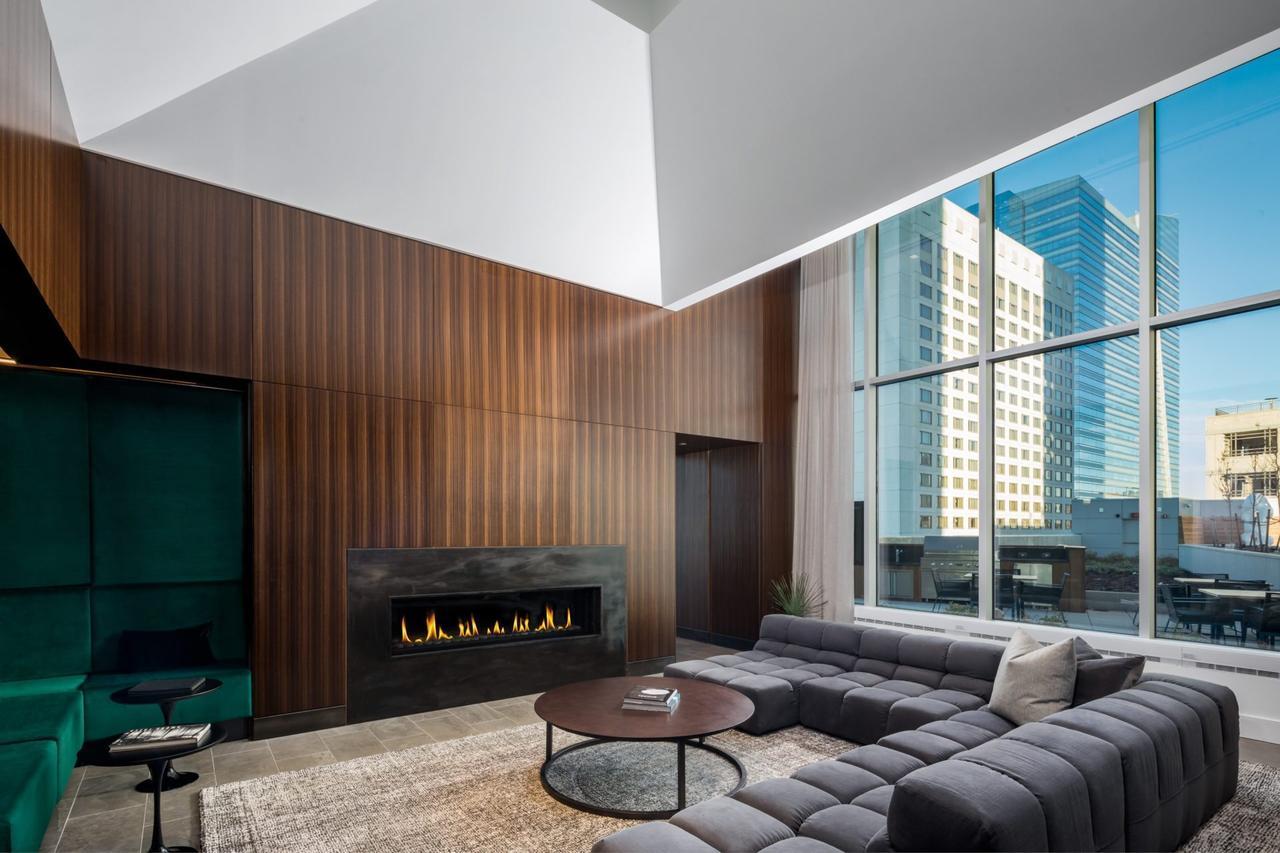 Deedee'S Sky Rise Apartments At Newport II Джерси-Сити Экстерьер фото