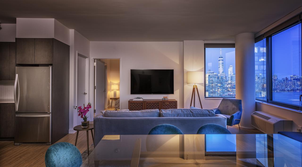 Deedee'S Sky Rise Apartments At Newport II Джерси-Сити Экстерьер фото