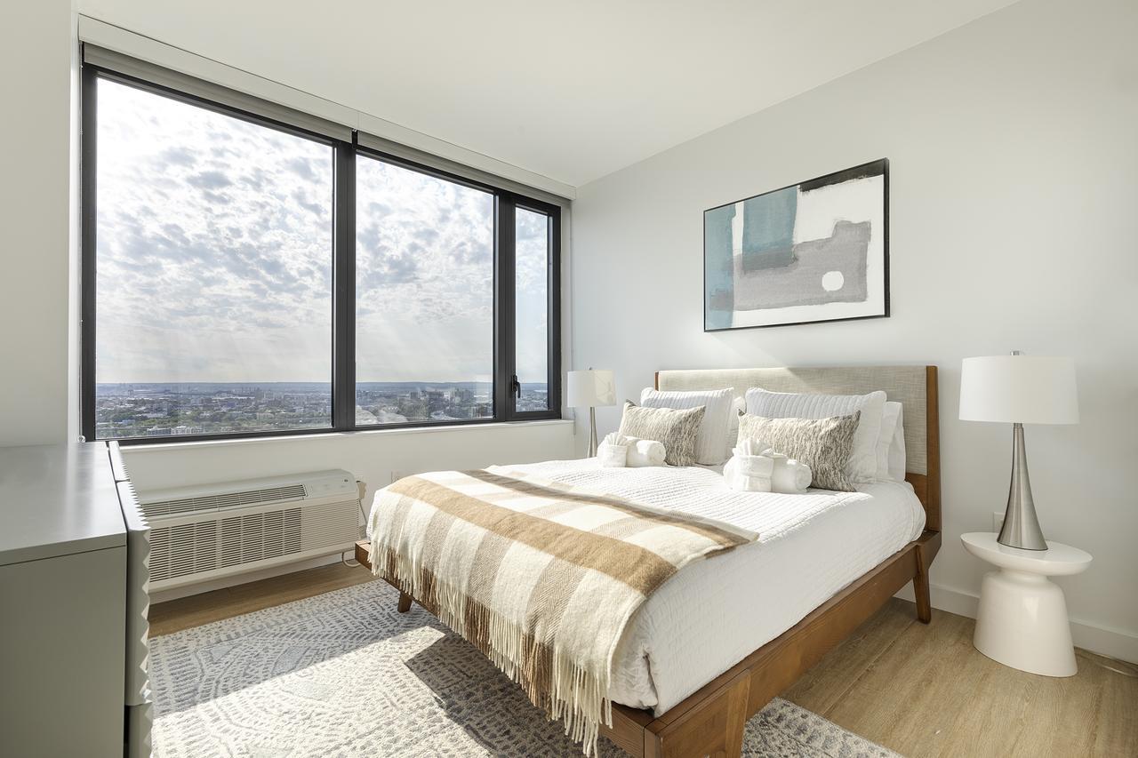 Deedee'S Sky Rise Apartments At Newport II Джерси-Сити Экстерьер фото
